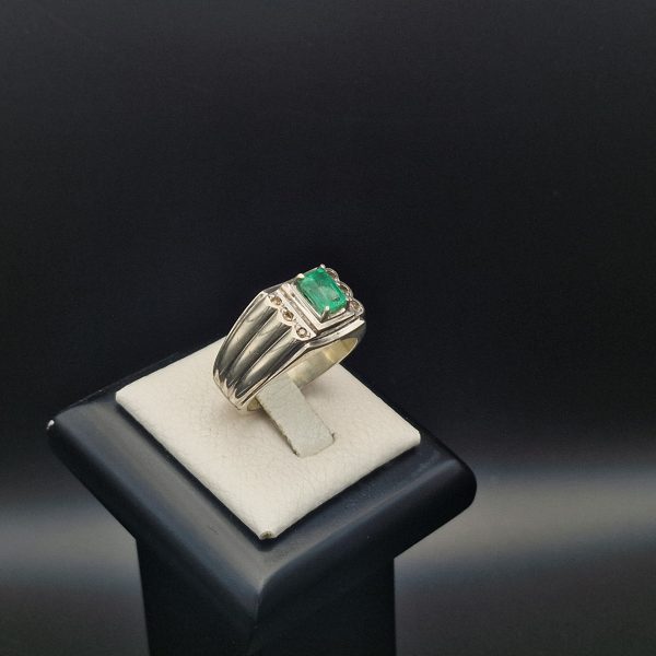 Colombian Emerald Ring with 6 Diamonds - Handmade Jewelry