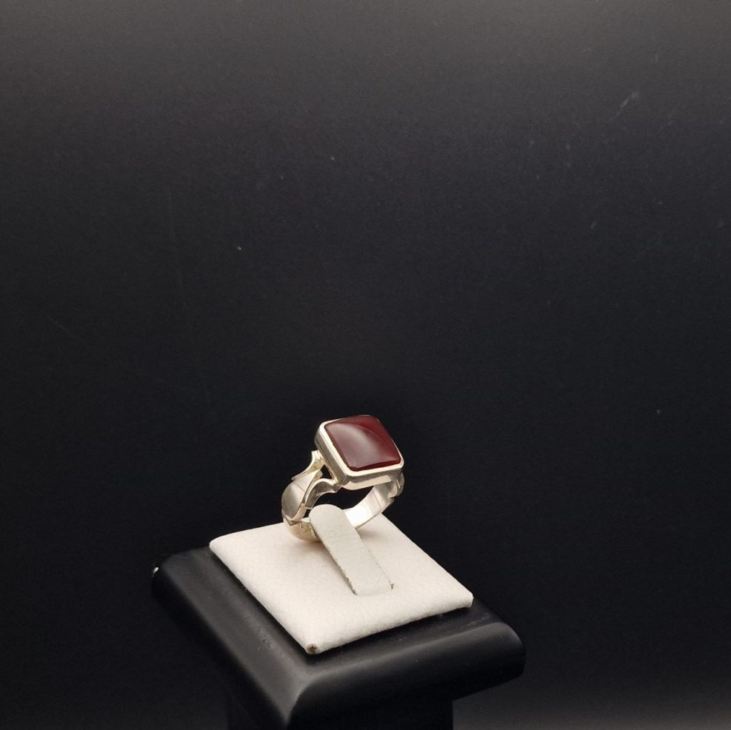 Aqeeq Yamani Ring – (Agate) –  Handcrafted Silver Jewelry