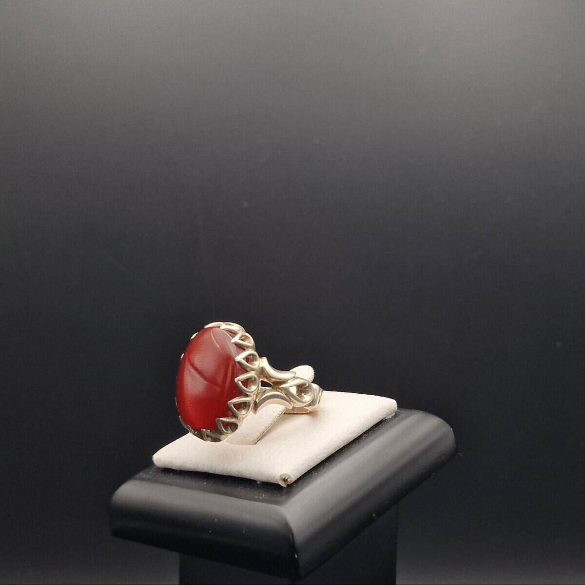Yemeni Red Aqeeq - Silver Ring – Handcrafted jewelry
